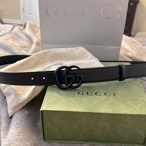 ✨✨Almost New Gucci Double GG Marmont Wide Belt..✨✨